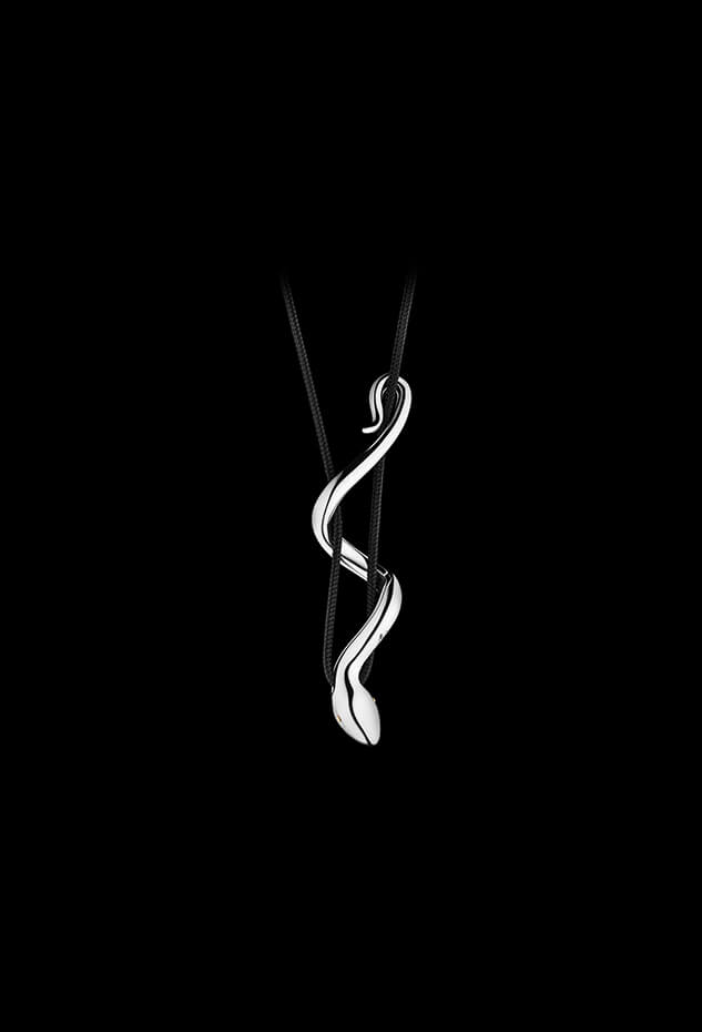 Black mamba online pendant